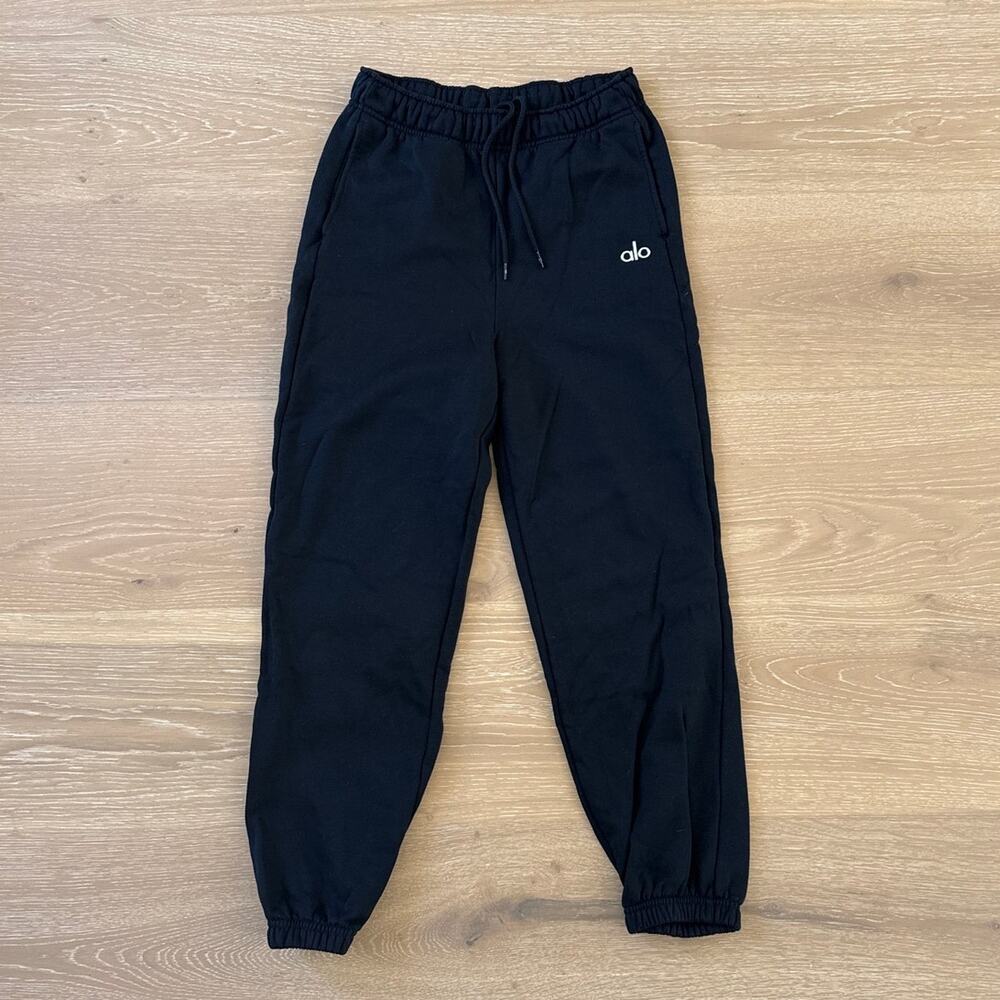 Alo Yoga Accolade Sweatpants Size S in Black